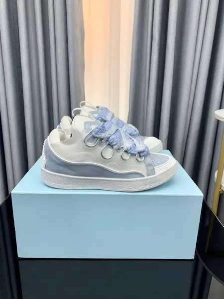LA*N Sneaker