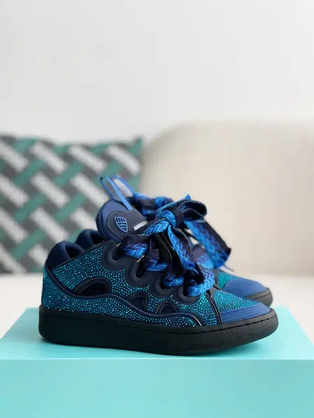 LA*N Sneaker