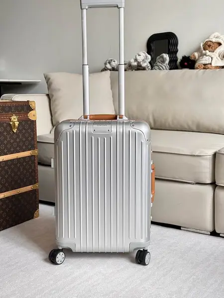 RIMOWA aluminum alloy original new limited edition carry-on trolley suitcase 21 inches