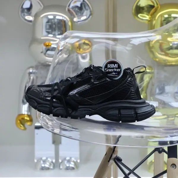 Balenciaga BLGA