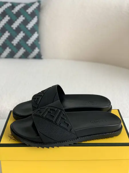 Fendi slippers
