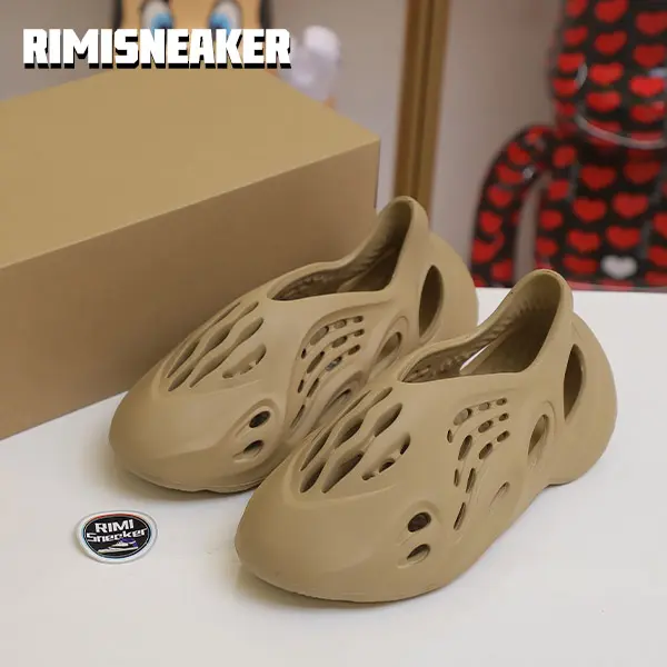 YEEZY FOAM RUNNER 'OCHRE'