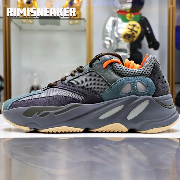 YEEZY BOOST 700 'TEAL BLUE'