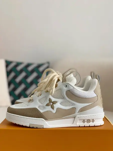 L*V  RUNNER TATIC  Sneakers