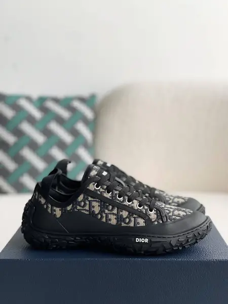 D*OR B28 low-top sneakers