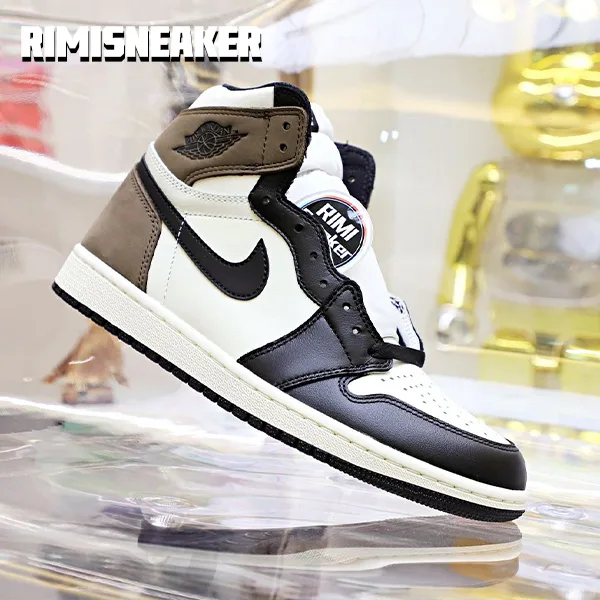 AIR JORDAN 1 RETRO HIGH OG 'DARK MOCHA'