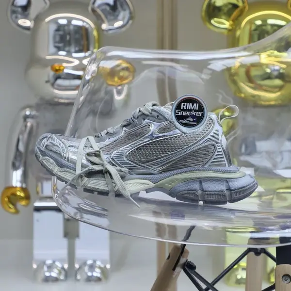 Balenciaga BLGA