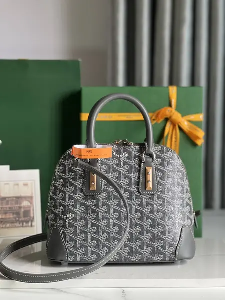 Goyard Vend?me Shell Bag, Top Quality  Size: 23 * 18.5 * 10cm      ?