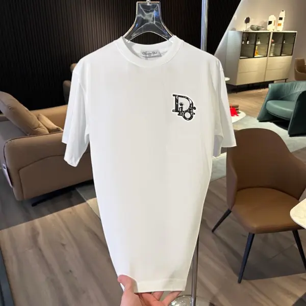 2025 New Jacquard & Embroidered Bee T-Shirt