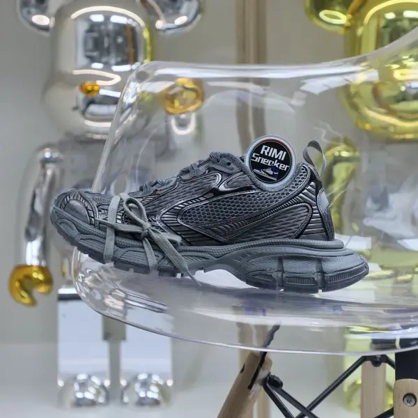 Balenciaga BLGA