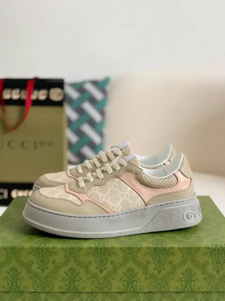 GU*Isneakers Cowhide