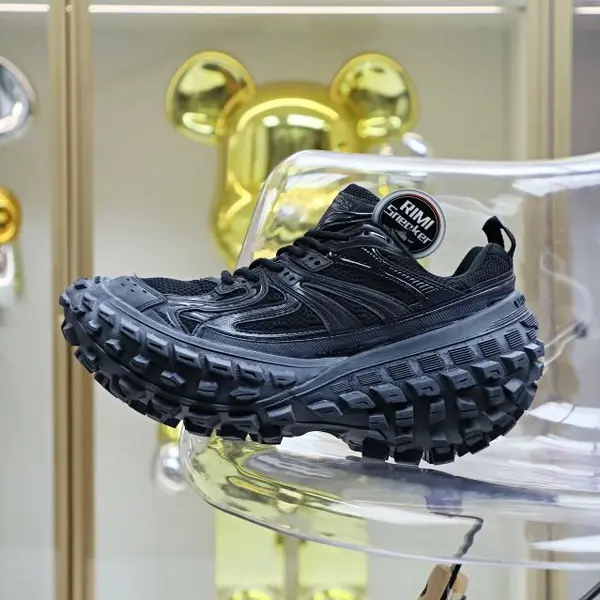 Balenciaga  BLGA
