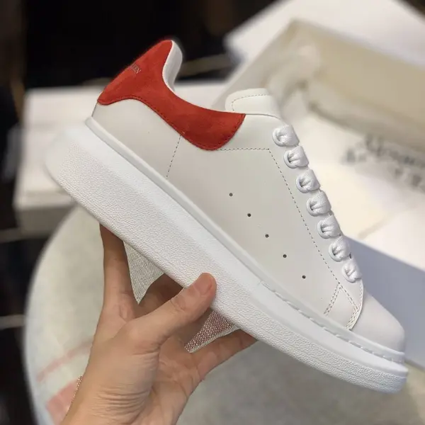 Alexander McQueen MQ Red veL*Vet tail Sneakers