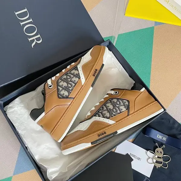 D*OR HIGH LEVEL B27 Sneaker