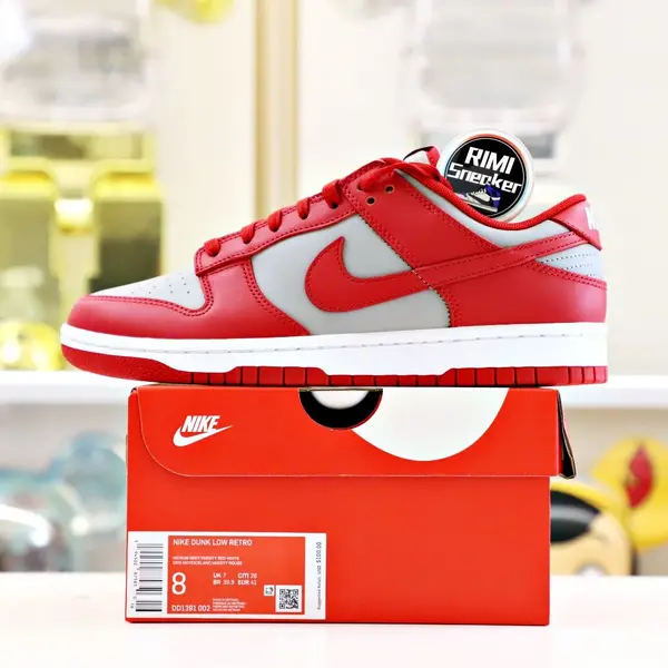NIKE SB DUNK LOW MEDIUM GREY