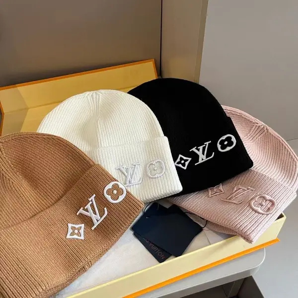 [#4092] Louis Vuitton autumn and wi nter new knitted hat
