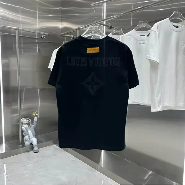 Trendy 3D Embroidered Letter And Pattern T-Shirt