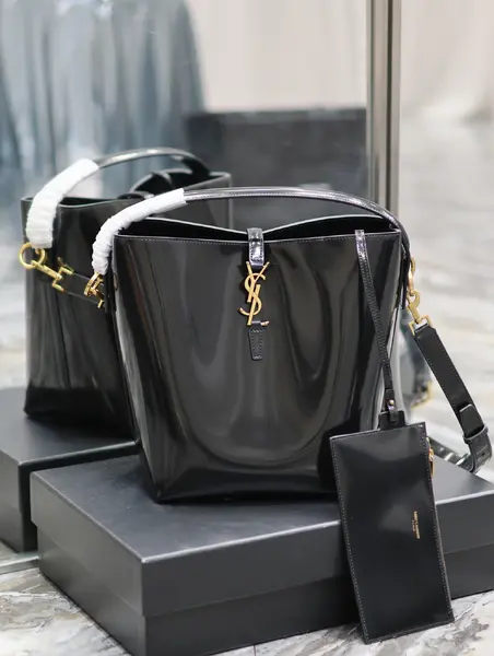 Y*L  LE  5A7 BAG
