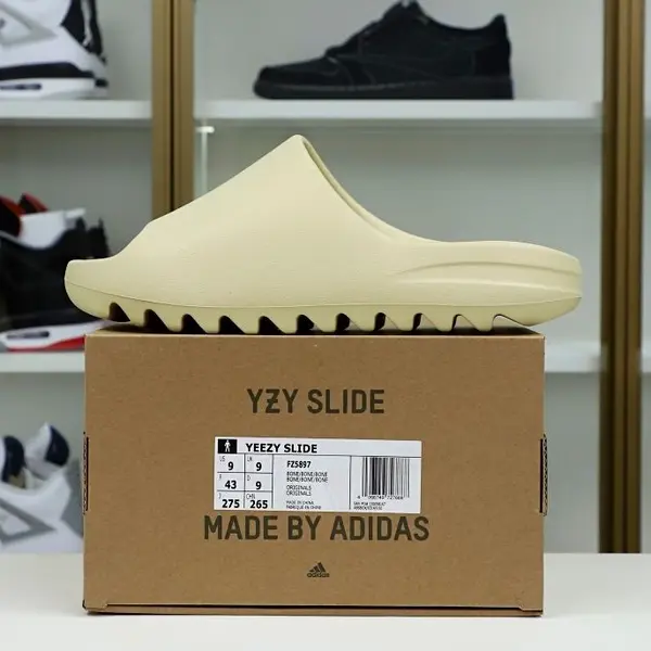 Yeezy Slide "bone" FZ5897