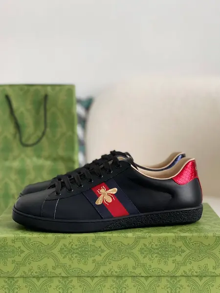 GU*Isneakers Support chip phone sensing