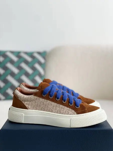 D*OR New B33 Sneaker