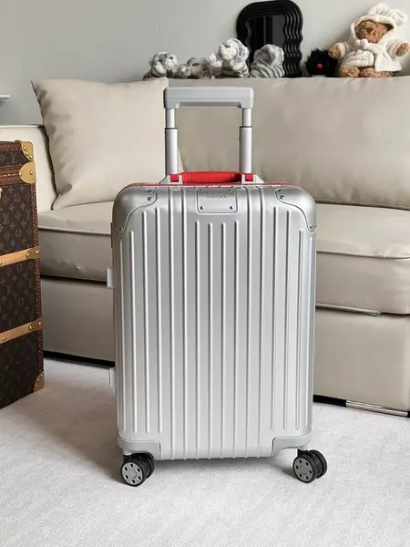 RIMOWA aluminum alloy original new limited edition carry-on trolley suitcase 21 inches