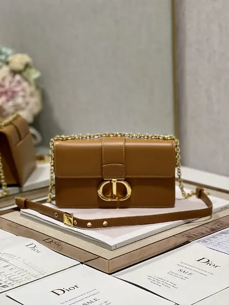 30 Montaigne East-west Bag With Chain