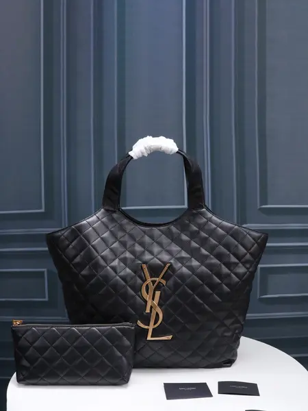 Saint La**ent Black Quilted Lambskin 69865 47*61*8cm