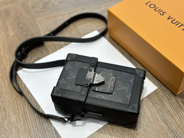 Lv Soft Trunk