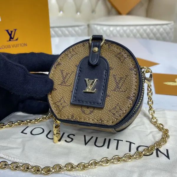 Lv Boite Chapeau