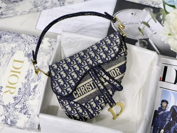 SADDLE BAG
