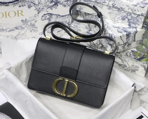 30 Montaigne Bag