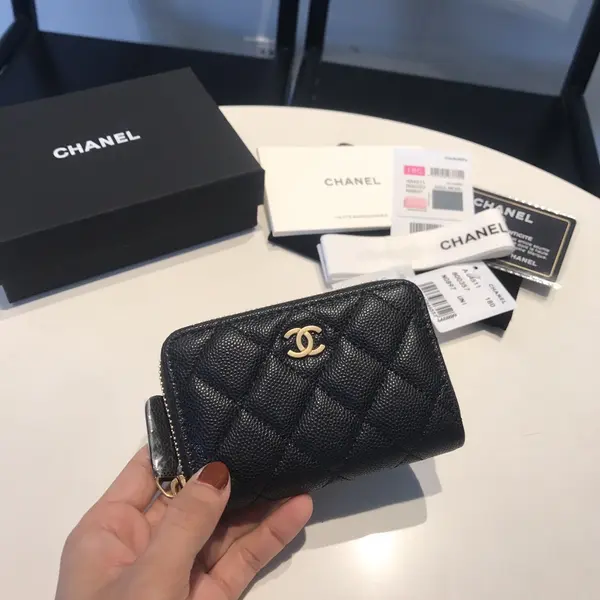 Chanle Zipped Wallet