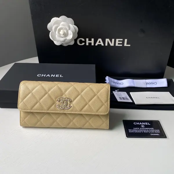 Chanle Flap Wallet
