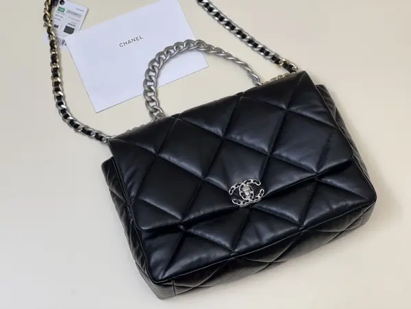 Chanle 19 Large Handbag
