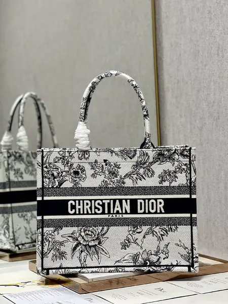 Medium Dior Book Tote