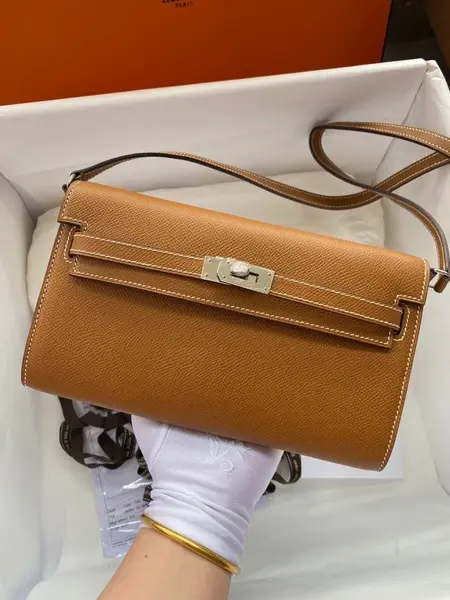 Kelly Classique To Go