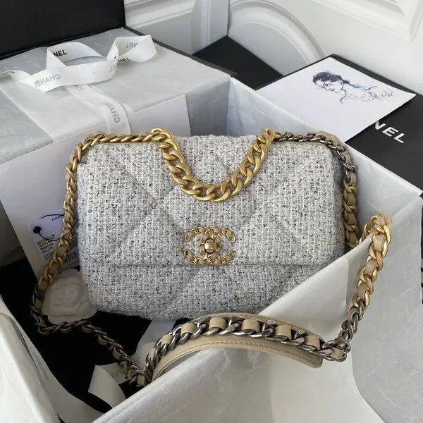 Chanle 19 Handbag