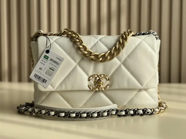 Chanle 19 Handbag