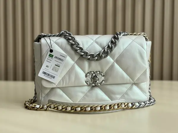 Chanle 19 Handbag