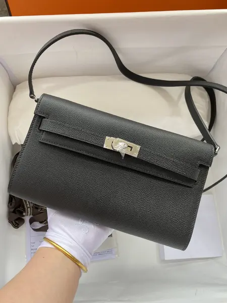 Kelly Classique To Go