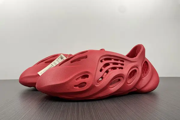 Adidas Yeezy Foam Runner CW3355