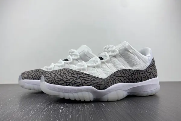 Air Jordan 11 Low WMNS “Yellow Snakeskin”  AV2187-140`