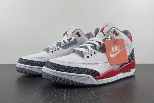 Air Jordan 3 OG “Fire Red”  DN3707-160