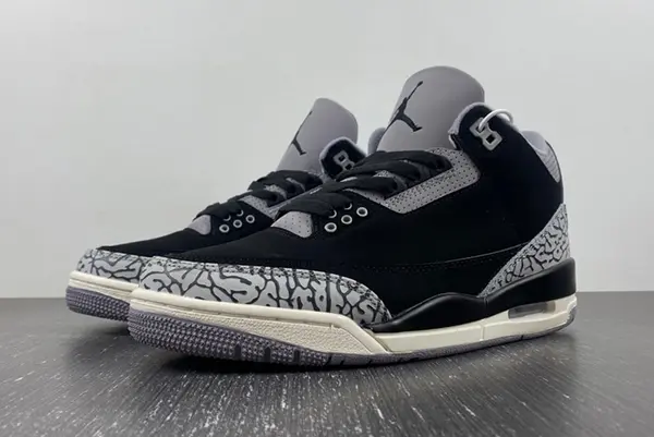 Air Jordan 3 WMNS “Off Noir”