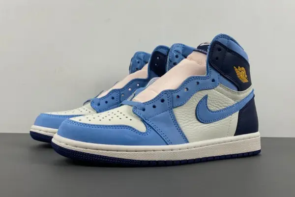 Air Jordan 1 High OG“First in Flight”  FD2596-400