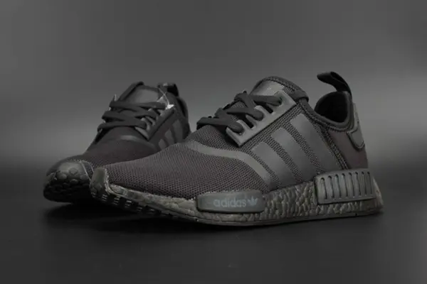 ADIDAS NMD_R1 TRIPLE BLACK  REFLECTIVE LIMITED EDITION TRAINERS S31508