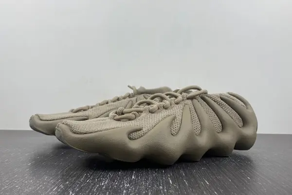 （Adidas） Yeezy 450 “Cinder”  ID1623