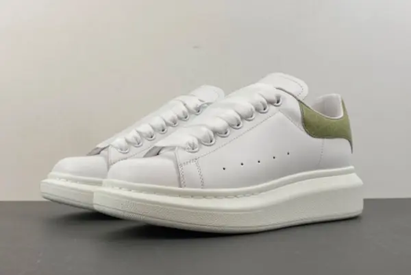 Alexander McQueen/ 553770 WHGP0 9000