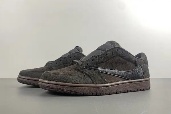 Travis Scott x Air Jordan 1 Low OG “ DM7866-202